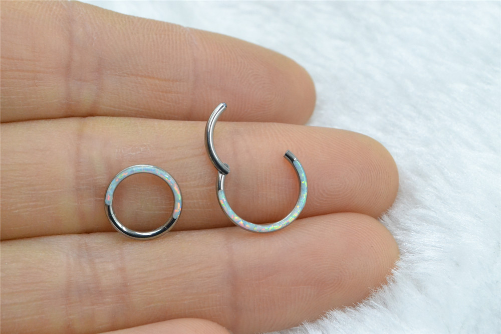 10pcs/Lot G23 Titanium Opal St - Clicker Ring Seamless review and price