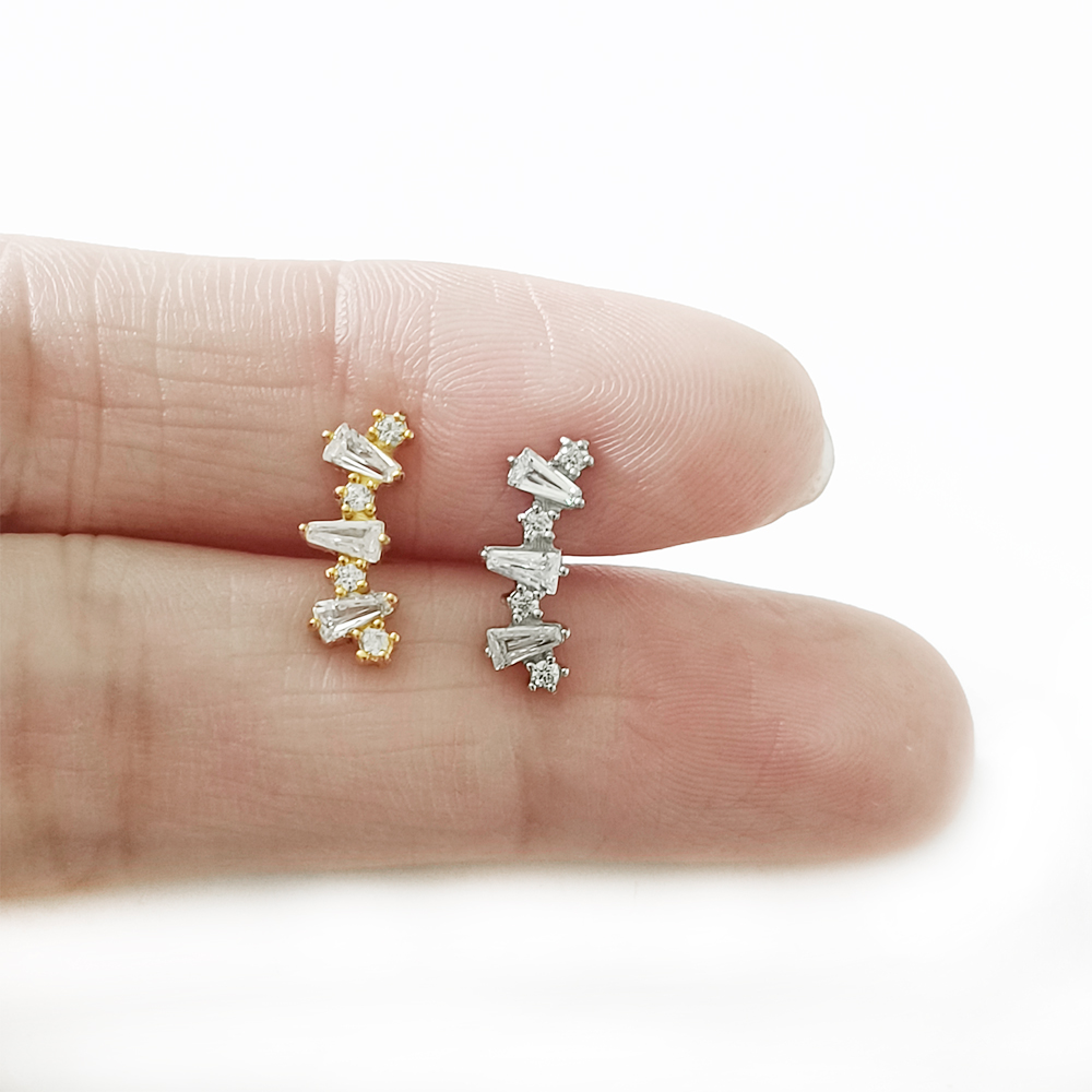 Internal Threaded Cubic Zircon - Tragus Flat Back review and price